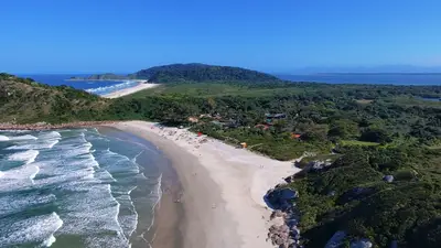 roteiro-de-fim-de-semana-na-ilha-do-mel-na-primavera-2-dias-entre-encantadas-e-nova-braslia