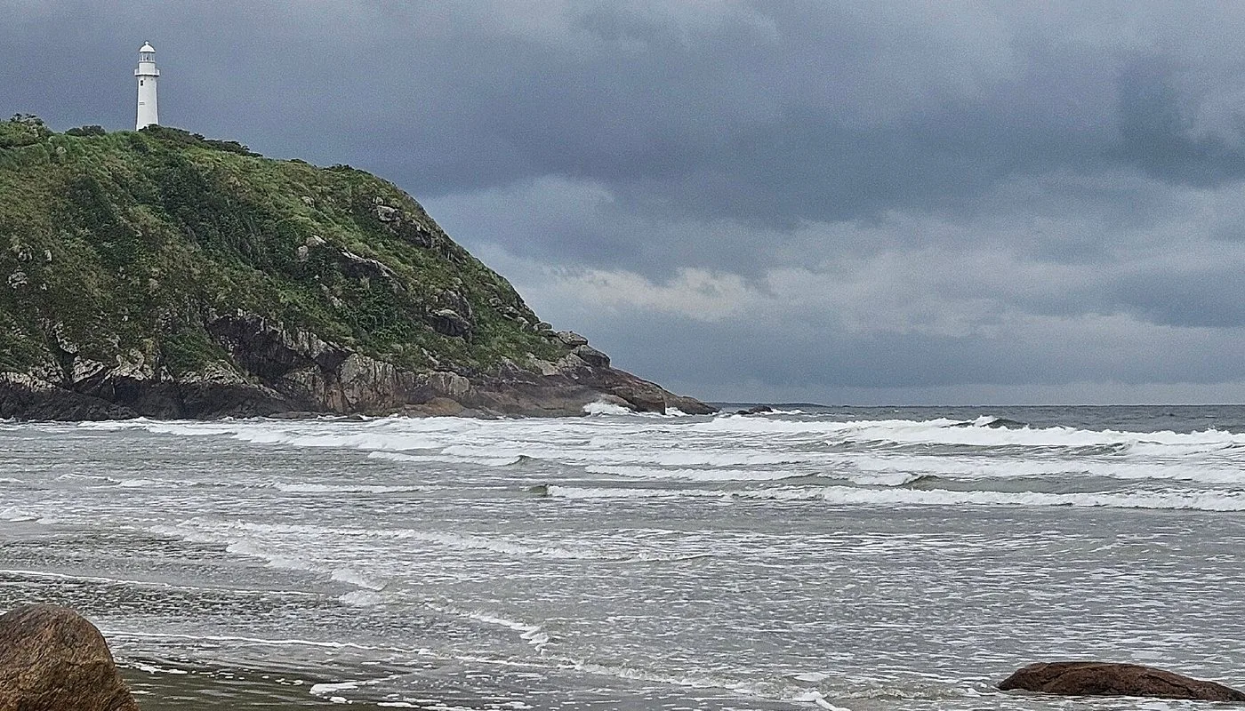 Mar da Praia de Fora na Ilha do Mel no Paraná