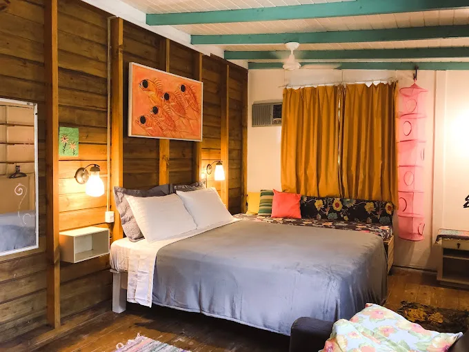 quarto com cama de casal