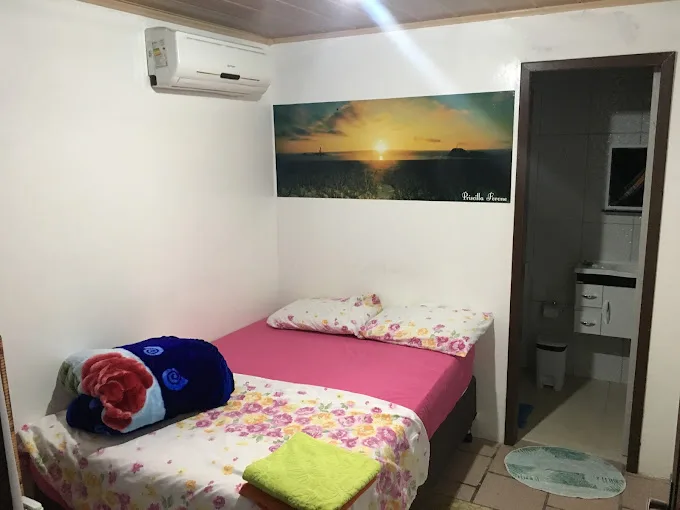 quarto com cama de casal