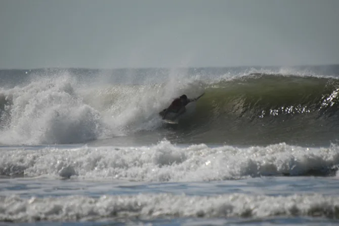 Surf na Ilha do Mel