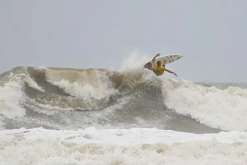 surf - Praia Paralelas - Ilha do Mel - Pr