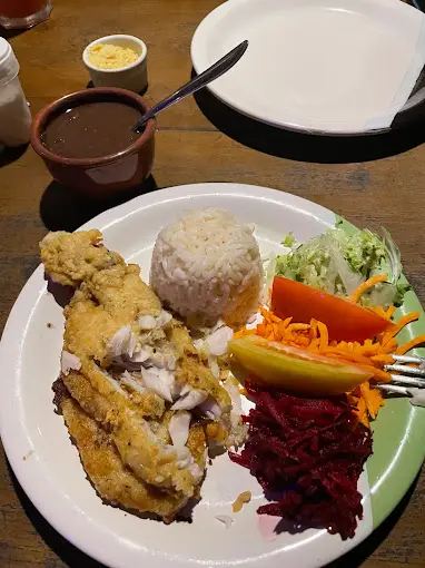 restaurante-beehouse-ilha-do-mel-pr