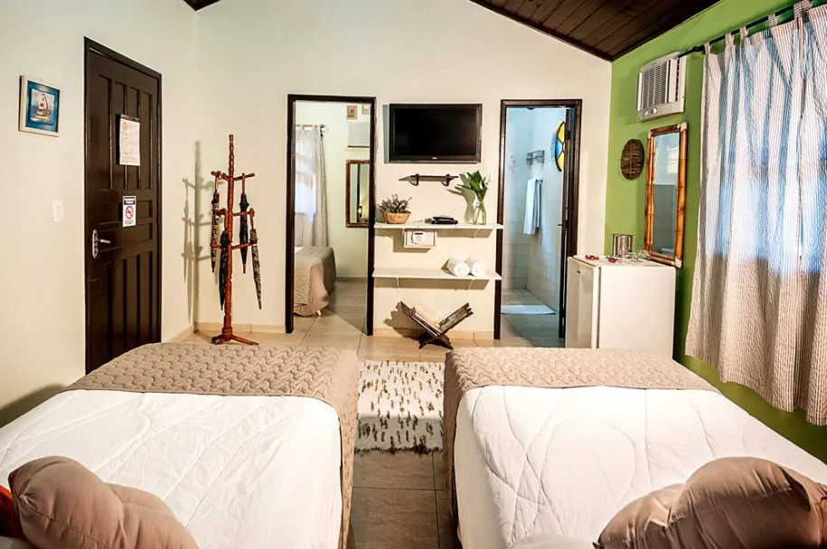 Quarto duplo da Pousada e Restaurante Fim da Trilha em Ilha do Mel