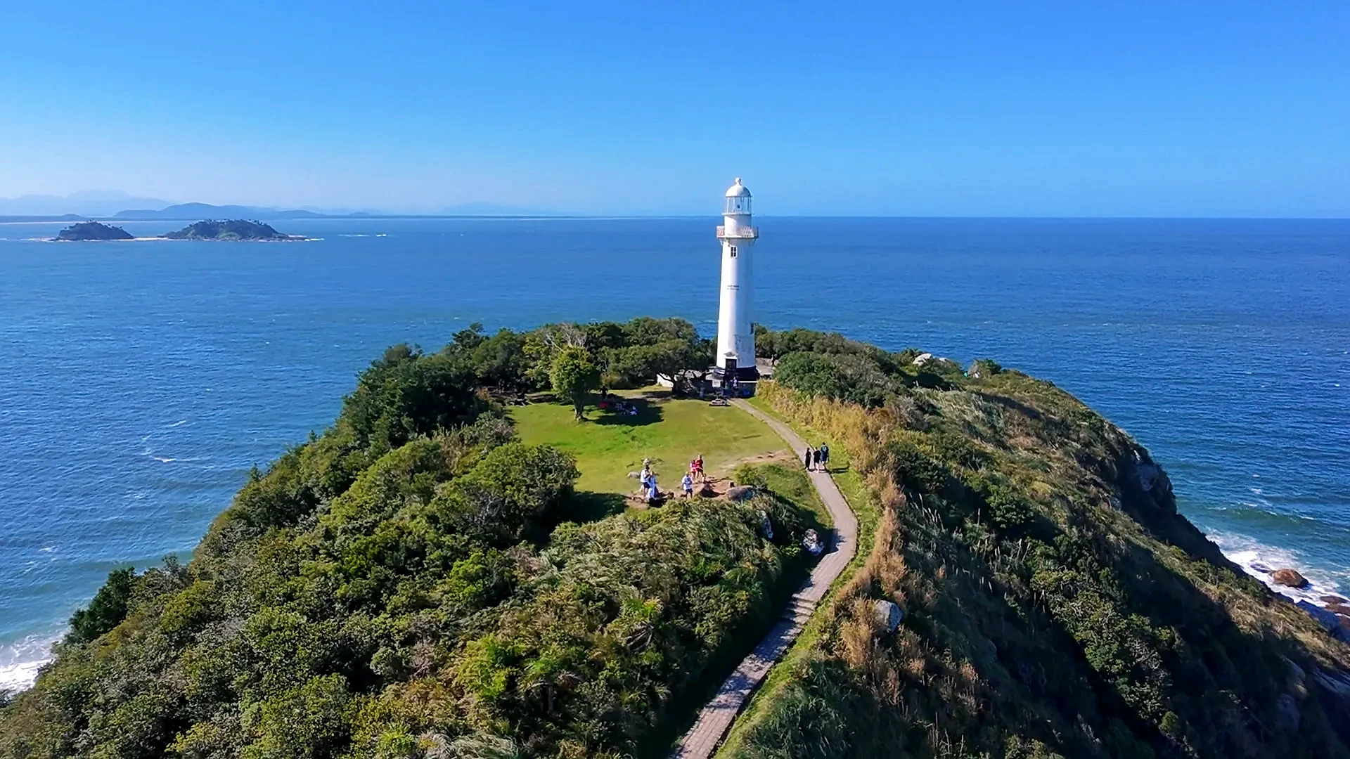 Foto é da praia de fora do Farol das Conchas e da Praia do Farol em Brasília